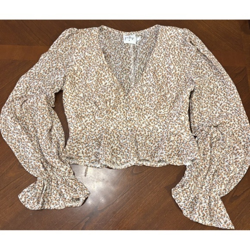 Princess Polly Floral Ruffled‎ Bell Sleeve Crop Top, Size 2 - Picture 2 of 6